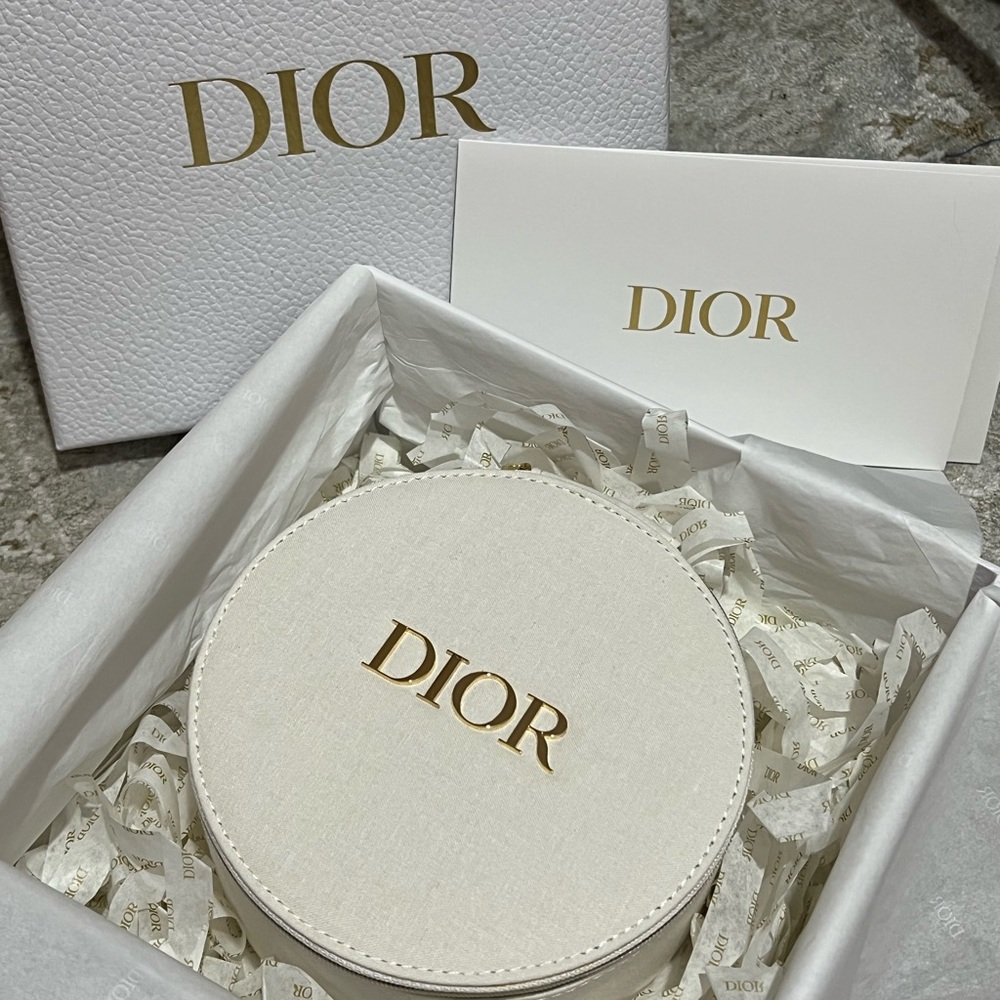 Dior Luxurious White and Gold Gift Set